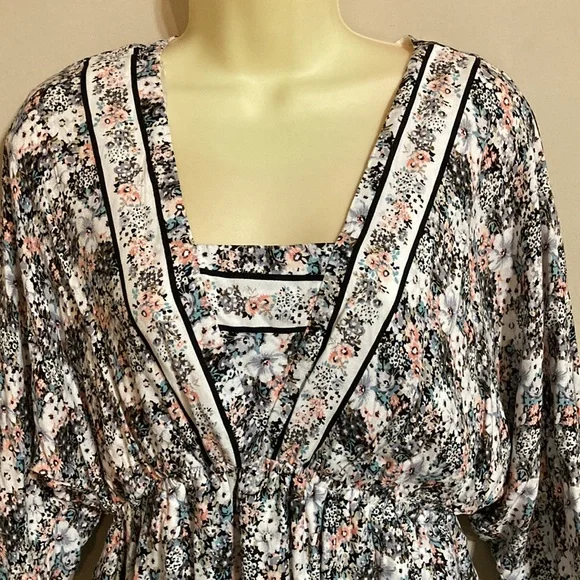 White Birch floral dress size small. Beautiful Easter dress. - Picture 1 of 9